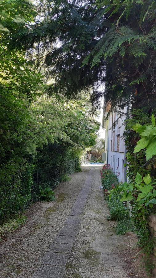 1 Chambre Double "Le Devenir" Saint-Julien-les-Villas Экстерьер фото